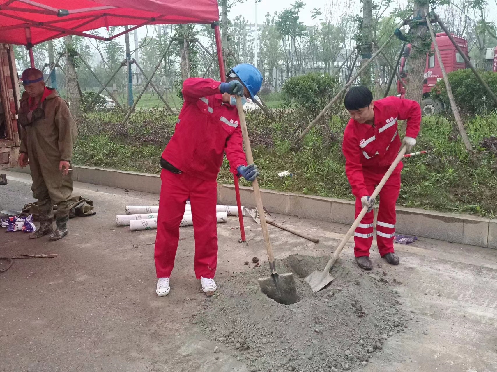 点军管道疏通哪家好】及时进行市政管道清淤